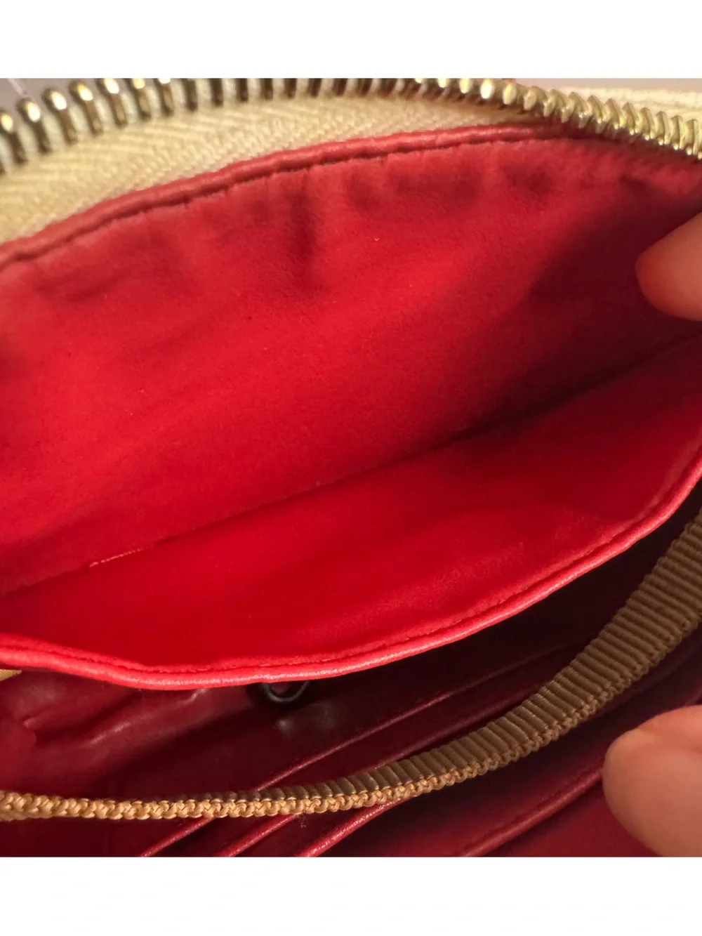 #380 Dooney & Bourke Lexi Small Pebbled Leather Crossbody Bag